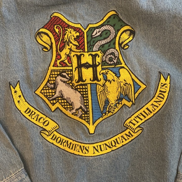 Cakeworthy X Harry Potter Denim Hogwarts Jacket Large - Picture 5 of 5